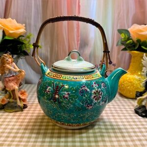 Vintage Floral Teapot